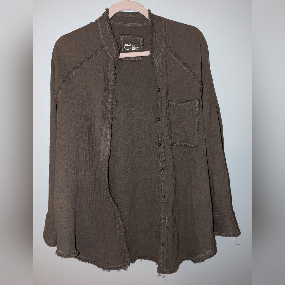 American Eagle button down